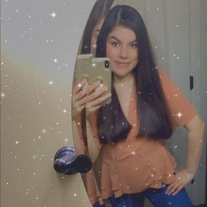 Meet your Posher, Maria